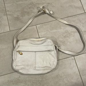 Vintage white leather purse